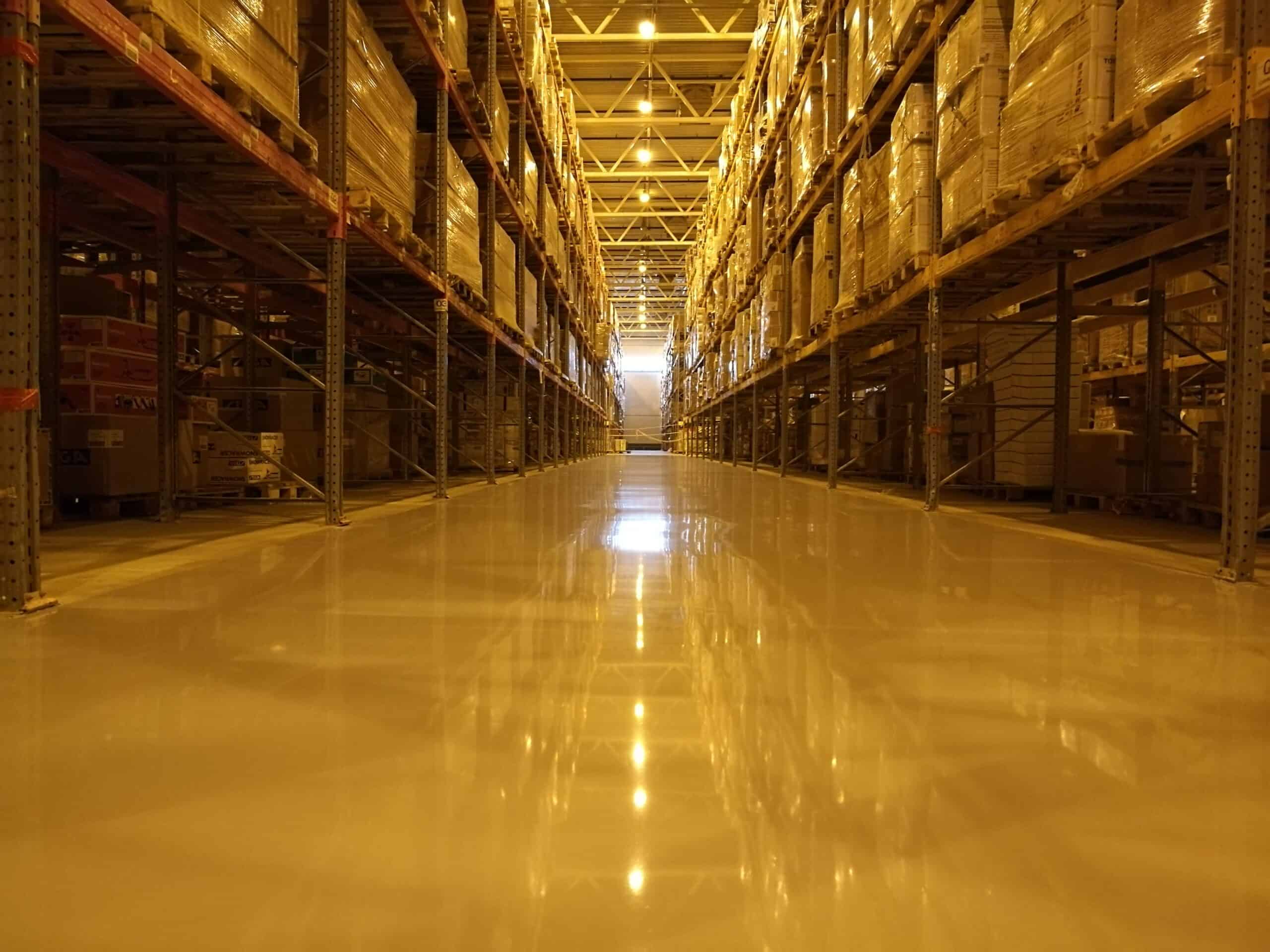 Окрасочные полы для складов 